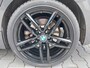 BMW 3-Serie Touring 330e Sportstoelen Navi Clima Cruise PDC Leer Active cruise controle Regensensor 17 inch