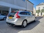 Volvo V60 1.6 T3 Kinetic Origineel NL Trekhaak Clima Cruise Pdc Telefoon 16 inch lm NAP