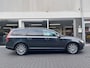 Volvo V70 2.0 Limited Edition Dealer onderhouden Stoelverwarming Leer Spoiler Cruise PDC Trekhaak Navigatie 17 inch Regensensor
