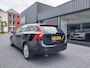 Volvo V60 1.6 D2 Momentum Dak Navi Clima Cruise PDC 17 Inch Telefoon Regensensor Origineel NL Electrisch inklabere buitenspiegels
