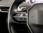 Peugeot 5008 1.2 PureTech Allure 7 Persoons Automaat (APPLE CARPLAY, GROOT NAVI, LEDER, 360 CAMERA, SPORTSTOELEN, STOELVERWARMING, KEYLESS, GETINT GLAS, TREKHAAK, ADAPTIVE CRUISE, NIEUWSTAAT)
