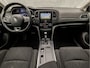 Renault Megane Estate 1.3 TCe Sport 141Pk Automaat (VIRTUAL COCKPIT, APPLE CARPLAY, NAVIGATIE, KEYLESS, SPORTSTOELEN, GETINT GLAS, TREKHAAK, CRUISE, NIEUWSTAAT)