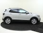 Volkswagen T-Cross 1.0 TSI Life | Achteruitrijcamera | CarPlay | Adaptieve cruise control | Airco | Elektrisch inklapbare | Lane- en frontassist |