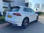Volkswagen Tiguan 1.4 TSI eHybrid R-Line Business+ / PANODAK / IQ LED / Voorstoelen verwarmbaar / Elec. trekhaak / 20'' LMV / NAVI / APP.Connect