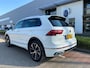 Volkswagen Tiguan 1.4 TSI eHybrid R-Line Business+ / PANODAK / IQ LED / Voorstoelen verwarmbaar / Elec. trekhaak / 20'' LMV / NAVI / APP.Connect