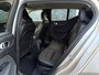 Volvo XC40 Plug-in Hybrid T5 Plus Bright | Facelift | Lederen bekleding | Adaptive cruise control | 20 inch velgen | Stoel- en stuurverwarming | Navigatie | Apple Carplay / Android Auto | LED koplampen | Getint glas | Dode hoek detectie BLIS | Alarm |