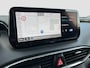 Hyundai Santa Fe 1.6 T-GDI HEV 230pk Premium 7p | Premium Audio | Carplay | Adaptive cruise controle | Dodehoekdetectie | Bestuurdersstoel met geheugen | Head-up display | Leder | LED verlichting | 360 graden camera | Stoelventilatie | Stoelverwarming | Digitaal cockpit