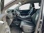Hyundai Santa Fe 1.6 T-GDI HEV 230pk Premium 7p | Premium Audio | Carplay | Adaptive cruise controle | Dodehoekdetectie | Bestuurdersstoel met geheugen | Head-up display | Leder | LED verlichting | 360 graden camera | Stoelventilatie | Stoelverwarming | Digitaal cockpit
