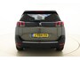 Peugeot 5008 1.2T Blue Lease Premium | 7-persoons | Keyless Entry & Start | Afneembare trekhaak | Elektrische achterklep | 19'' LM Velgen | Camera | Navigatie | Climate Control