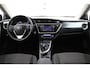 Toyota Auris 1.8 Hybrid Lease | Panoramadak 17" | Parkeer sensoren | Climate control | Cruisecontrol |