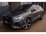 Audi Q3 Sportback 45 TFSI e S Edition | S-Line | Pano | Carbon | Leer | Sonos HD Audio | Camera | ACC | Matrix LED | Climate | Sfeer | DAB | Virtual | Stoelverwarming | Electrische Stoelen + Memory | Black Pack | 20 Inch | 1 Eigenaar | Dealer Onderhouden | Garantie