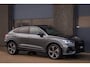 Audi Q3 Sportback 45 TFSI e S Edition | S-Line | Pano | Carbon | Leer | Sonos HD Audio | Camera | ACC | Matrix LED | Climate | Sfeer | DAB | Virtual | Stoelverwarming | Electrische Stoelen + Memory | Black Pack | 20 Inch | 1 Eigenaar | Dealer Onderhouden | Garantie