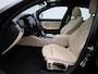 BMW 3-Serie 330e AUTOMAAT | SCHUIFDAK | LEDER | SPORTSTOELEN | CAMERA | NAVIGATIE | APPLE CARPLAY | LMV | LED | PDC | STOELVERWARMING | CLIMA | CRUISE | 12 MAANDEN BOVAG GARANTIE |
