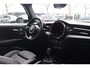 MINI Cooper Mini 5-Deurs (f55) 1.5 Business Edition 136pk | Cruise | Navigatie | Airco | Pano | LED | Radio | Carplay