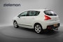Peugeot 3008 2.0 HDiF Blue Lease Executive - Panorama, Navi, Cruise, Clima, Trekhaak