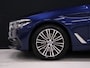BMW 5-Serie Touring 520i High Executive Edition [SCHUIFDAK, MEMORY SEATS, CAMERA, HEAD UP DISPLAY, VOL LEDER, SPORTSTOELEN, NIEUWSTAAT]