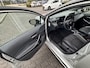 Toyota Corolla Touring Sports 1.8 HYBRID GR-SPORT APPLE/ANDROID PARK-SENSOREN KEYLESS SPORTSTOELEN STOELVERW 17" LM-VELGEN NL-AUTO
