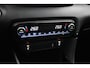 Toyota Yaris 1.5 Hybrid Executive | Stuur en stoel verwarming | Panoramadak | Parkeersensoren | Leder / stof bekleding |