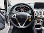 Ford Fiesta 1.25 Ghia | 12 Maanden BOVAG Garantie | Airco | Elektr. Ramen | Climate Control | Voorruitverwarming | Lichtmetalen Velgen |