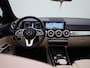 Mercedes-Benz GLB 200 Business Solution Luxury 7p. | Automaat | Panoramadak | Climate Control | Achteruitrijcamera | Lichtmetalen Velgen | Lederen Bekleding |