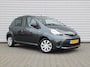 Toyota Aygo 1.0 VVT-i Now | Navi | Airco | Weinig km | All seasons | Nw APK | Centrale deurvergrendeling |