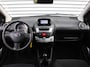 Toyota Aygo 1.0 VVT-i Now | Navi | Airco | Weinig km | All seasons | Nw APK | Centrale deurvergrendeling |