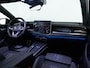 Volkswagen Passat Variant R-Line 1.5 eTSI 150 PK | Matrix IQ LED | 360 Camera | HUD | Panoramadak | Side Assist | Elektronischekofferbakklep | Stuur- en Stoelverwarming |