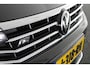 Volkswagen Passat Variant 1.5 TSI 150pk DSG R-Line Business + Trekhaak Camera Leder Stoelverwarming Virtual Cockpit Navigatie