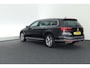 Volkswagen Passat Variant 1.5 TSI 150pk DSG R-Line Business + Trekhaak Camera Leder Stoelverwarming Virtual Cockpit Navigatie