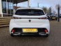 Peugeot e-308 FIRST EDITION GT EV 54 KWH + STUUR/STOELVERW. | ADAPTIVE CRUISE | CARPLAY | STANDKACHEL | CAMERA