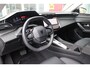 Peugeot 408 1.2 Hybrid 145PK e-DCS6 ALLURE | AGR STOELEN | 360° CAMERA | KEYLESS ENTRY/START | DRAADLOOS APPLE CARPLAY/ANDROID AUTO | DRAADLOOS TELEFOONLADEN | STOEL/STUUR VERWARMING | DAB+ RADIO | NAVIGATIE | ADAPTIVE CRUISE CONTROL | DODEHOEK DETECTIE | 19" LICHTMETALEN VELGEN | PARKEERSENSOREN VOOR + ACHTER |