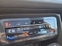 Volkswagen Tiguan 1.5 TSI R-Line | Navigatie/Android/Apple Carplay | LM Velgen 19" | Elektrisch Glazen Panoramadak | Voorstoelen Verwarmd | Cruise Control Adaptief | Achteruitrijcamera | Airco |