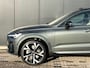 Volvo XC60 T6 Plug-in hybrid AWD Ultra Dark | Bowers & Wilkins audiosysteem | Luchtvering | 22 inch Velgen | 360° Camera | Op Voorraad |