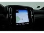 Volvo XC40 2.0 T4 R-Design | Pano | Trekhaak | Lava- interieur | 20 inch | H&K Audio | ACC | Standkachel |