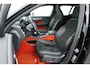 Volvo XC40 2.0 T4 R-Design | Pano | Trekhaak | Lava- interieur | 20 inch | H&K Audio | ACC | Standkachel |