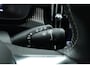 Volvo XC40 2.0 T4 R-Design | Pano | Trekhaak | Lava- interieur | 20 inch | H&K Audio | ACC | Standkachel |