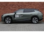 Lynk & Co 08 1.5 More | 200km Hybride | Stoelmassage, Verwarming en Ventilatie | Panoramadak | Matrix LED | Harman Kardon | 360° Camera | Getint glas | Bestuurdersstoel met geheugen | Sfeerverlichting | Apple Carplay | Dodehoekassistent | Adaptive Cruise Contol