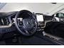 Volvo XC60 T8 Recharge AWD Ultra Bright - Panorama/schuifdak - IntelliSafe Assist & Surround - 360º Camera - Bowers & Wilkins audio - Adaptieve LED koplampen - Verwarmde voorstoelen, stuur & achterbank - Parkeersensoren voor & achter - Elektr. bedienb. voorstoelen met geheugen - Head up display - Draadloze tel. lader - Extra getint glas - Elektr. inklapbare trekhaak - 20' LMV