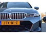 BMW 3-Serie Touring 318i High Executive M-Sport | LED | Carplay | Adapt. Cruise | DAB | Navi | Clima | PDC V+A | 19" LMV