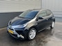 Toyota Aygo 1.0 VVT-i x-joy Nieuw geleverd incl: Climate control, Parkeerhulp camera, Navigatie, LM velgen, Metallic lak,