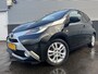 Toyota Aygo 1.0 VVT-i x-joy Nieuw geleverd incl: Climate control, Parkeerhulp camera, Navigatie, LM velgen, Metallic lak,
