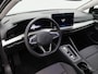 Volkswagen Golf Life Edition 1.5 eHybrid 204 PK | Trekhaak | Navi | Camera | Stoelverwarming | 18" Lichtmetalen Velgen |
