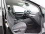 Volkswagen Golf Life Edition 1.5 eHybrid 204 PK | Trekhaak | Navi | Camera | Stoelverwarming | 18" Lichtmetalen Velgen |