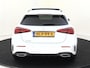 Mercedes-Benz A-klasse 180 Star Edition AMG Line Panoramadak / Nightpakket / Keyless / 19'' Velgen / Parkeercamera / Carplay /
