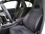 Mercedes-Benz A-klasse 180 Star Edition AMG Line Panoramadak / Nightpakket / Keyless / 19'' Velgen / Parkeercamera / Carplay /