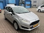 Ford Fiesta 1.0 Style Essential Zeer nette Nederlandse auto, incl. boekjes! Navigatie, Start/Stop systeem, airconditioning, centrale deurvergrendeling met afst.bediening, elektrische ramen