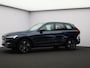 Volvo XC60 2.0 T6 Plug-in hybrid AWD Essential / Adaptive Cruise / Stoel+Stuurverwarming / 19" Wielen / All-Seasonbanden / BLIS / Pilot Assist / Parkeersensoren Voor+Achter /