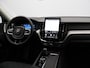 Volvo XC60 2.0 T6 Plug-in hybrid AWD Essential / Adaptive Cruise / Stoel+Stuurverwarming / 19" Wielen / All-Seasonbanden / BLIS / Pilot Assist / Parkeersensoren Voor+Achter /