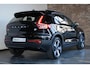 Volvo XC40 Recharge Core 70 kWh | Stoelverwarming | Stuurwielverwarming | 4-seizoenen banden | Warmtepomp | 1ste Eigenaar | Google Infotainment | Parkeercamera | Parkeersensoren voor + achter | draadloze telefoonlader