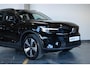 Volvo XC40 Recharge Core 70 kWh | Stoelverwarming | Stuurwielverwarming | 4-seizoenen banden | Warmtepomp | 1ste Eigenaar | Google Infotainment | Parkeercamera | Parkeersensoren voor + achter | draadloze telefoonlader